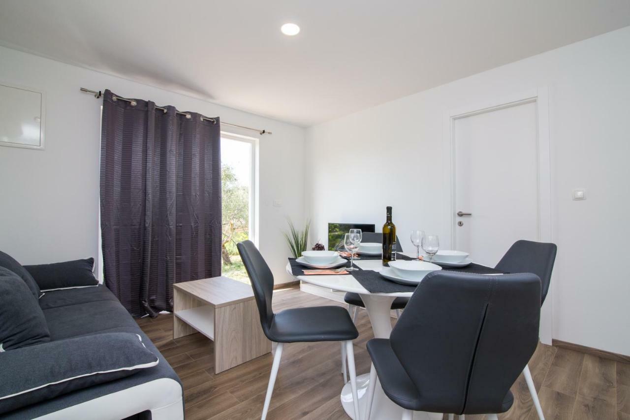 Luxury Mobile Homes Liza2 Biograd Na Moru Esterno foto